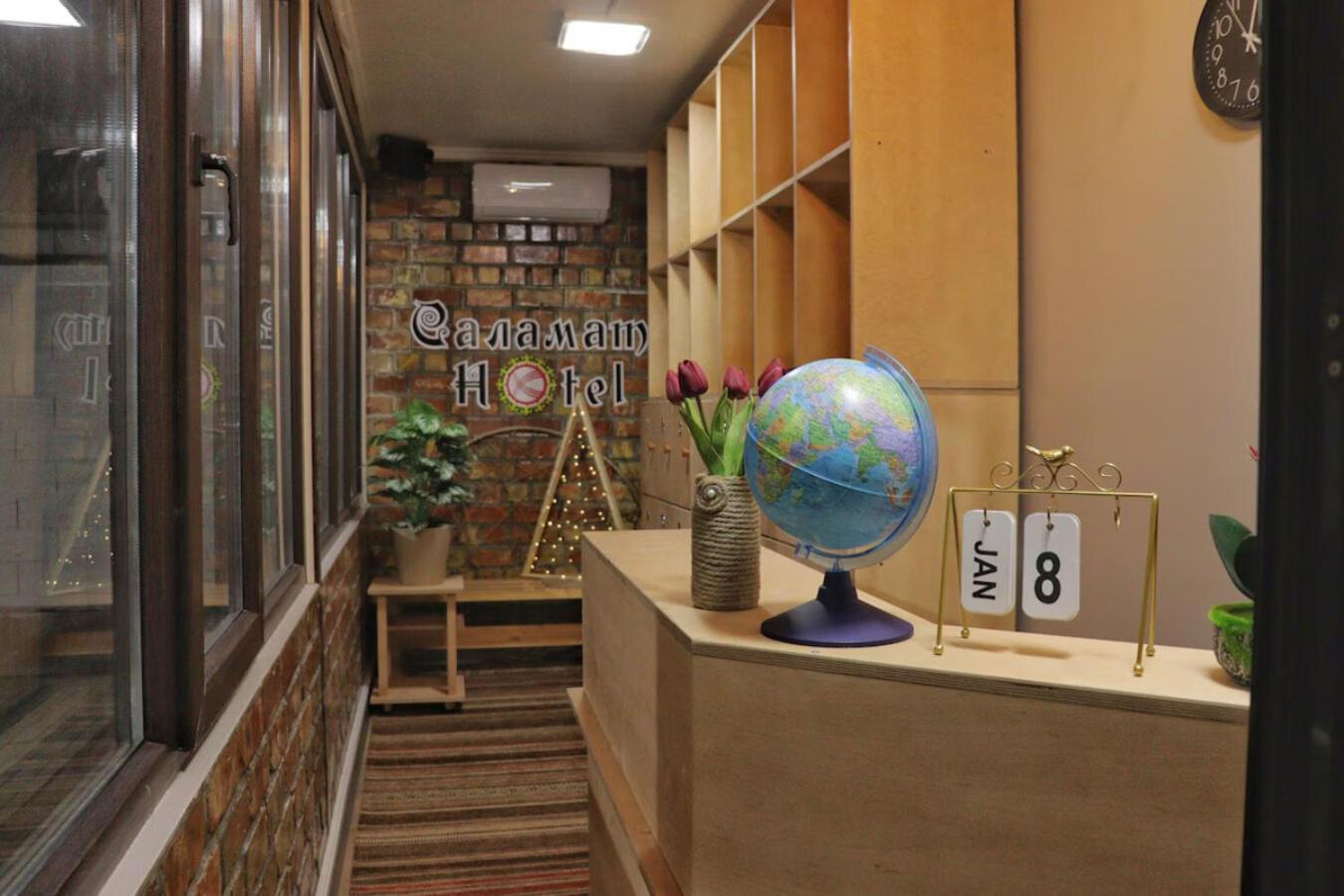 Salamat Hotel Бишкек Екстериор снимка