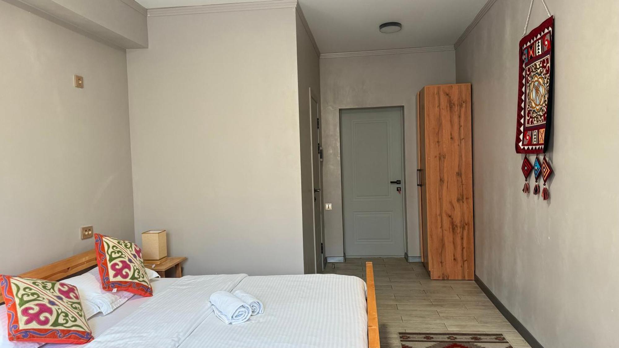 Salamat Hotel Бишкек Екстериор снимка