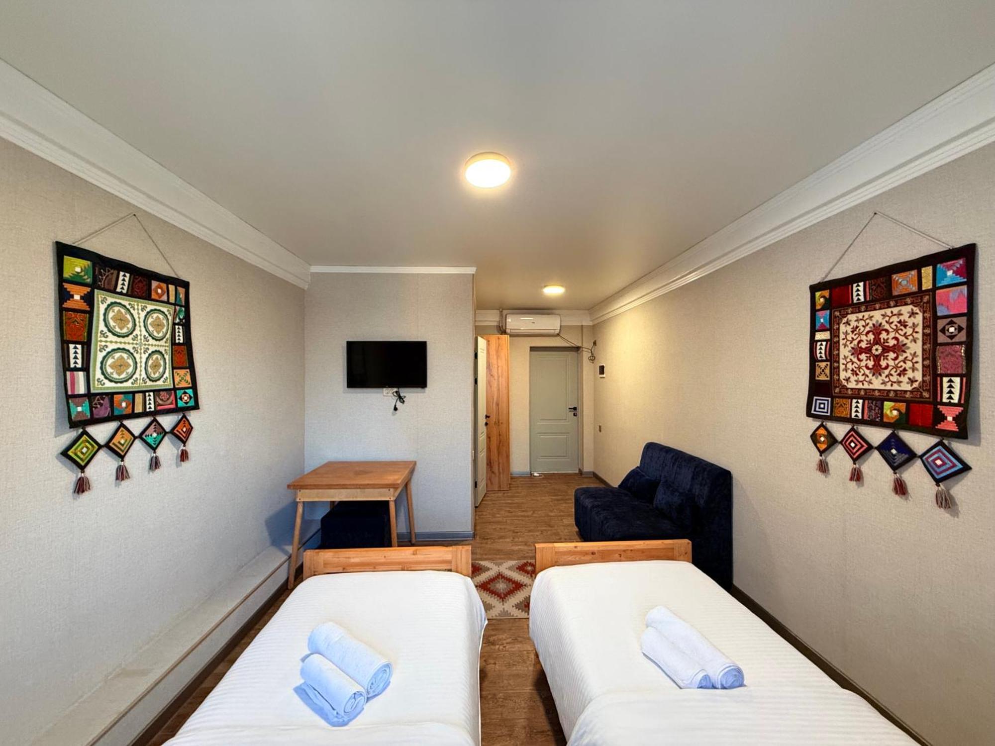 Salamat Hotel Бишкек Екстериор снимка
