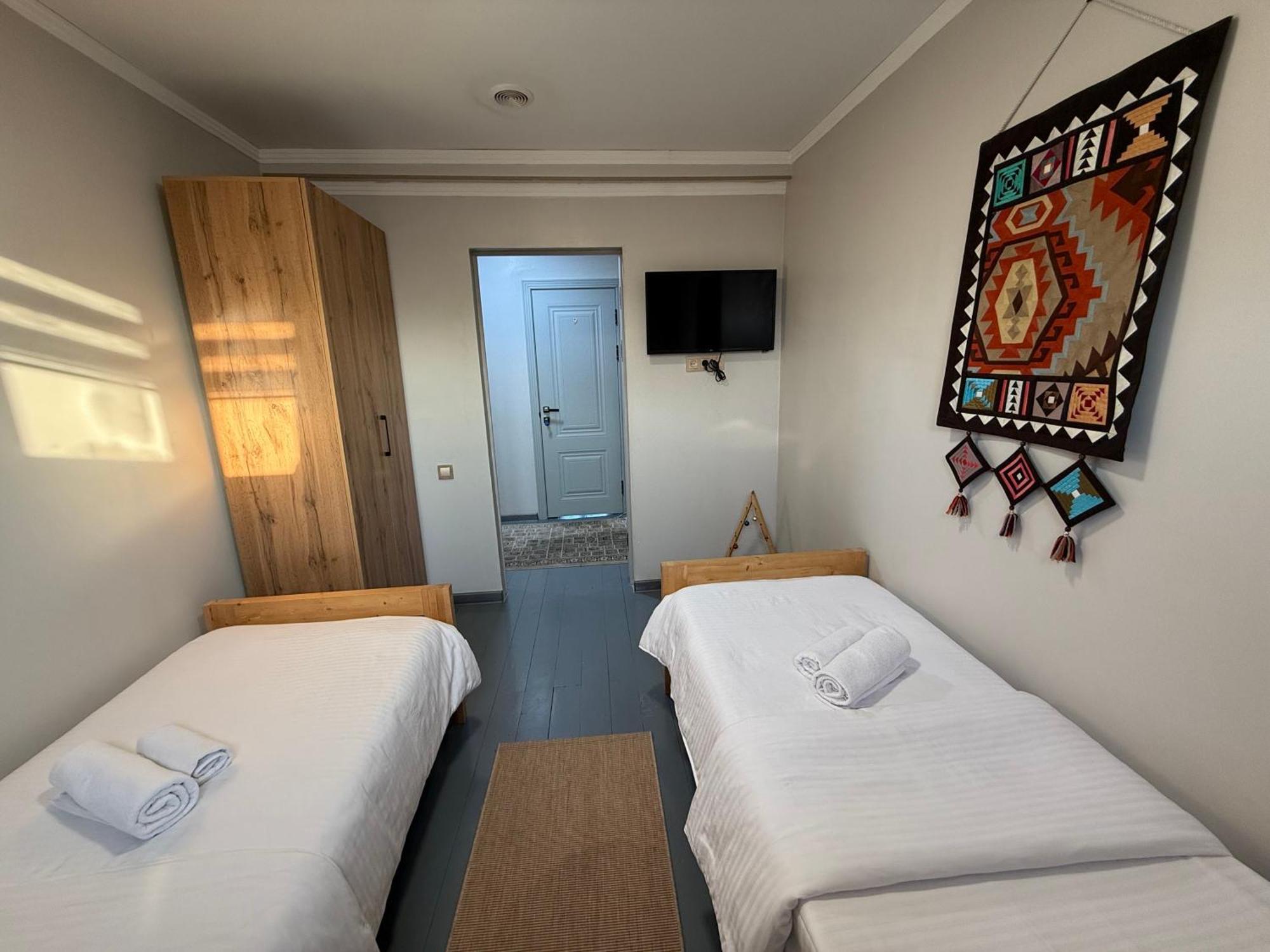 Salamat Hotel Бишкек Екстериор снимка