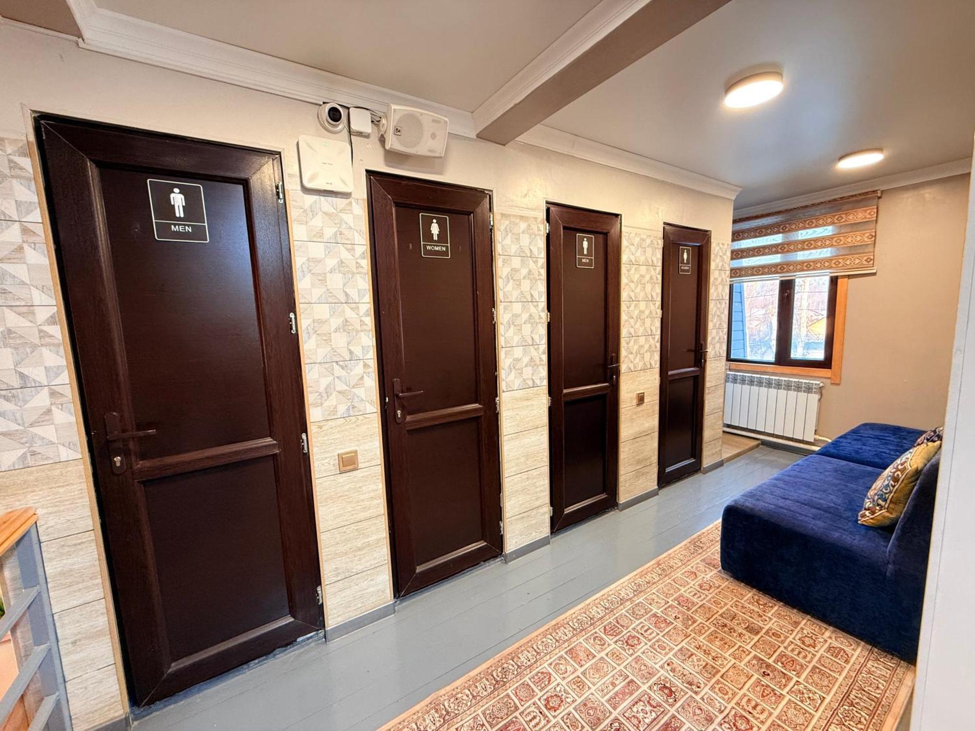 Salamat Hotel Бишкек Екстериор снимка