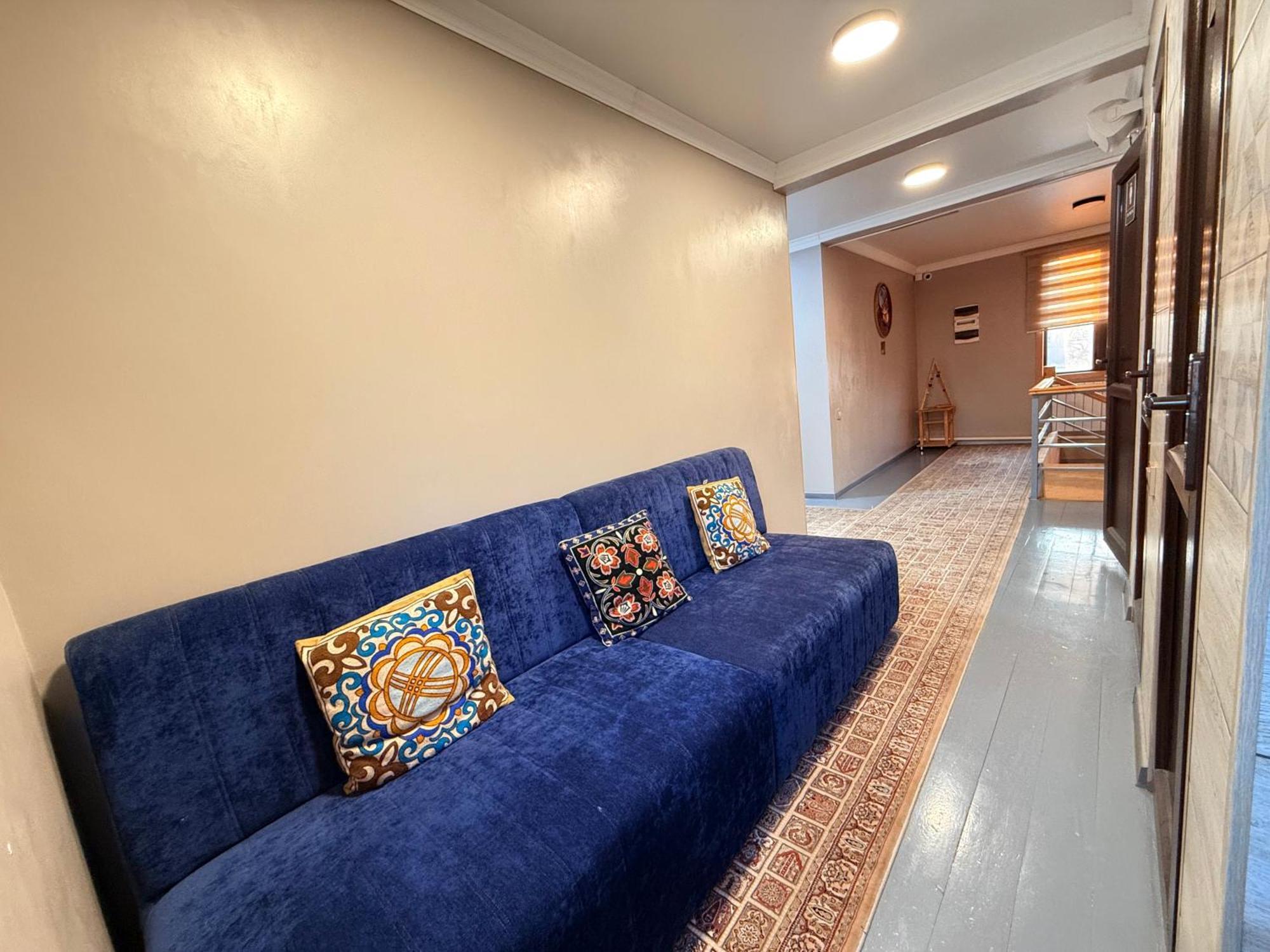 Salamat Hotel Бишкек Екстериор снимка